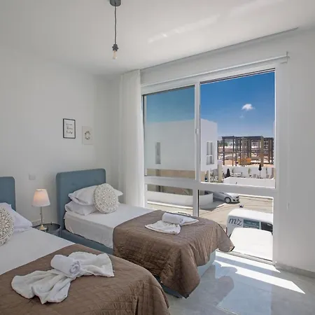 Villa 1544 - Imagine Your Family Renting A Luxury Close To Main Attractions *